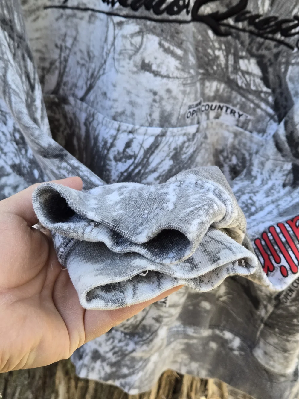 Predator Quest Camo Hoodie with Orange Eye Graphic Cabelas Large